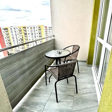 Lovely Avantgarden *